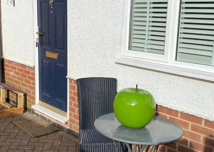 Elegant Home Near Stratford Upon Avon