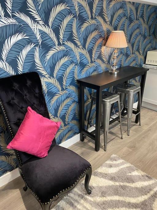 Elegant Near Stratford Upon Avon Apartment